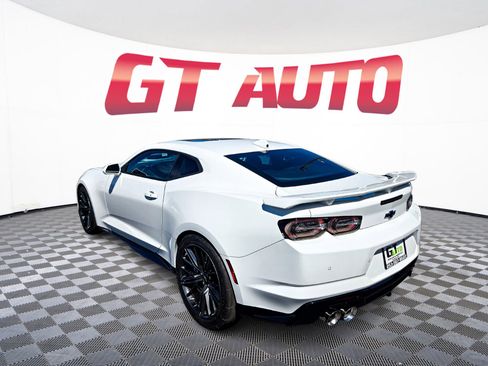 Used 2022 Chevrolet Camaro ZL1 image 5