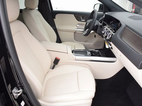 New 2026 Mercedes-Benz GLA 250 image 14