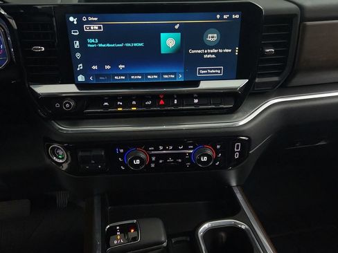 Certified 2023 Chevrolet Silverado 1500 High Country w/ High Country Premium Package AWD/4WD image 21