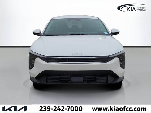 New 2026 Kia K4 LX image 2