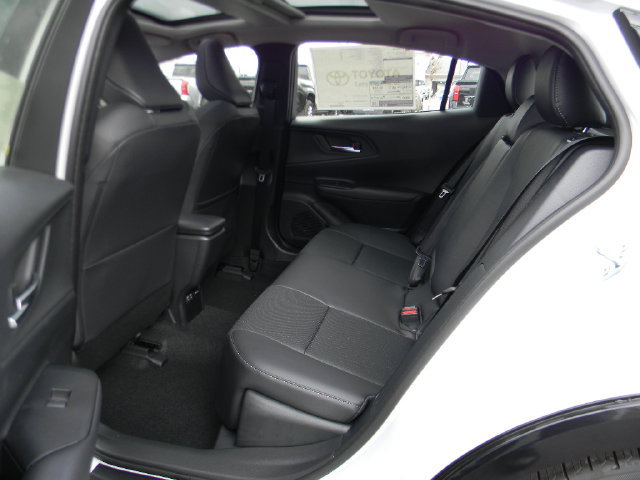 New 2026 Toyota Prius Plug-In Hybrid FWD image 17