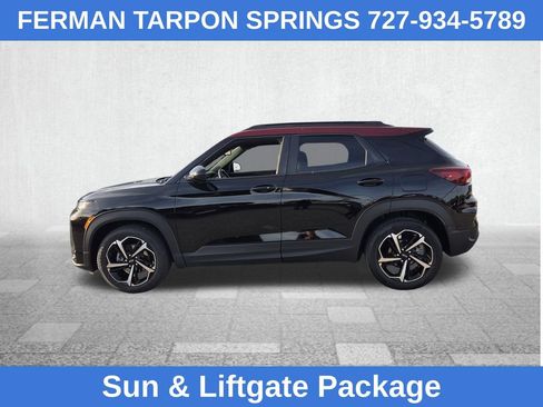 Certified 2022 Chevrolet TrailBlazer RS w/ Sun and Liftgate Package image 8