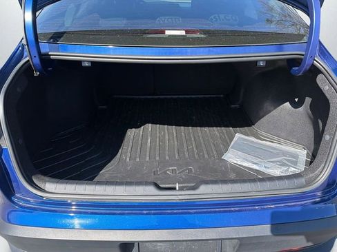 Certified 2025 Kia K4 EX image 5