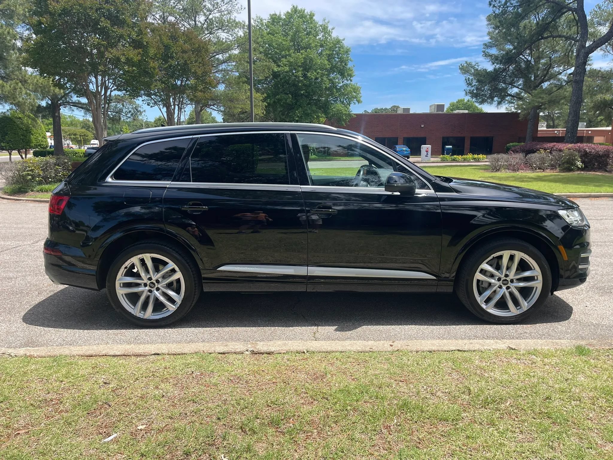 Used 2018 Audi Q7 3.0T Prestige AWD/4WD image 6