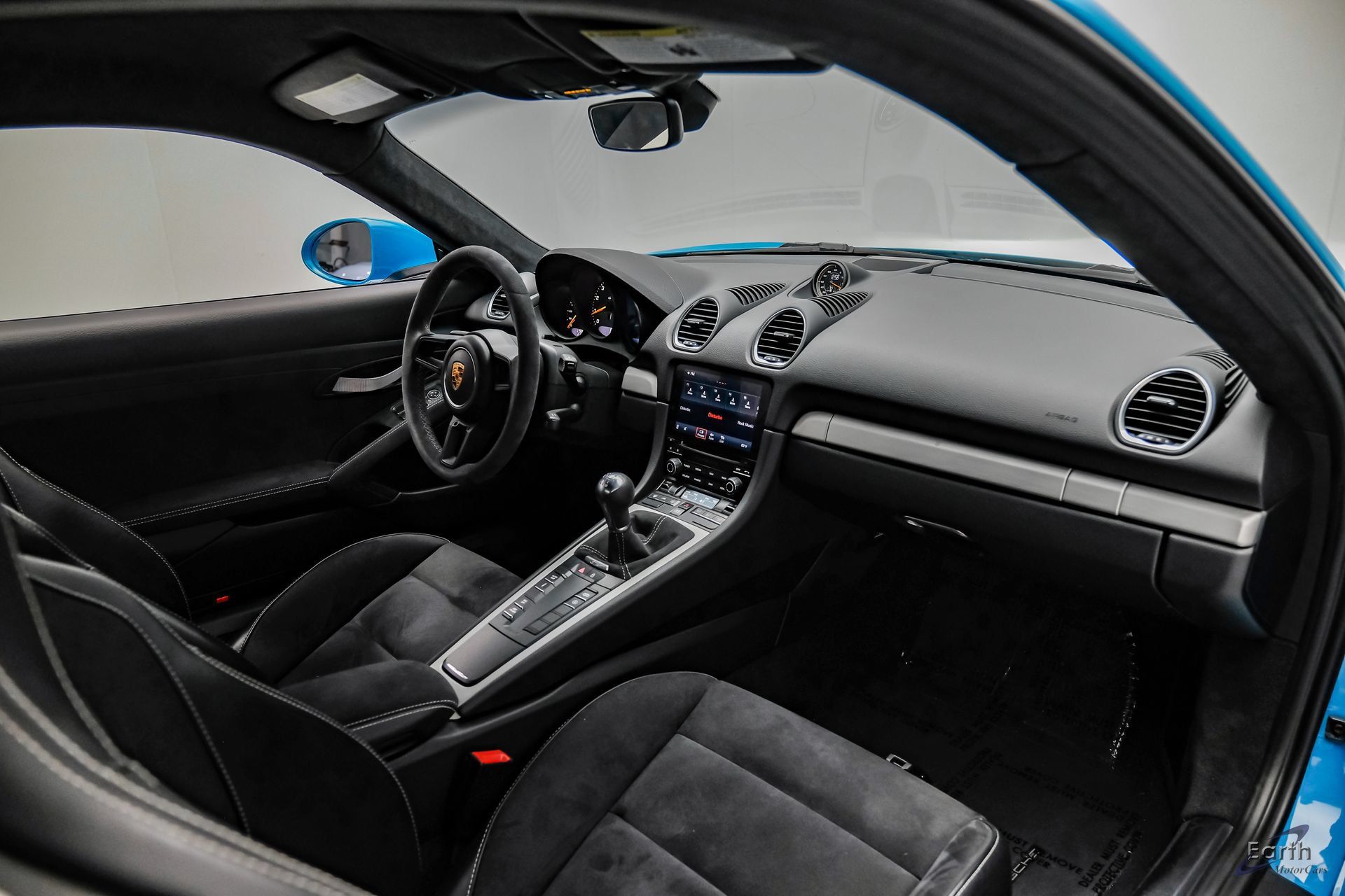 Used 2020 Porsche 718 Cayman GT4 RWD image 50
