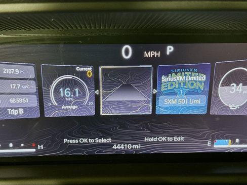 Used 2022 Jeep Wagoneer Series III w/ Premium Group I image 13