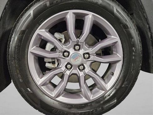 Used 2023 GMC Terrain SLT FWD image 22