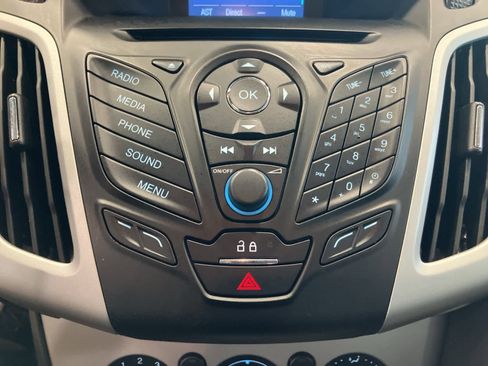 Used 2014 Ford Focus SE w/ SE Sport Package image 17