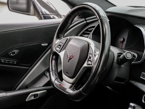 Used 2017 Chevrolet Corvette Z06 image 16