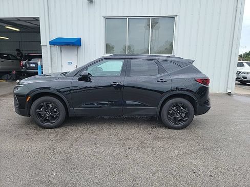Used 2024 Chevrolet Blazer LT w/ Convenience Package FWD image 2