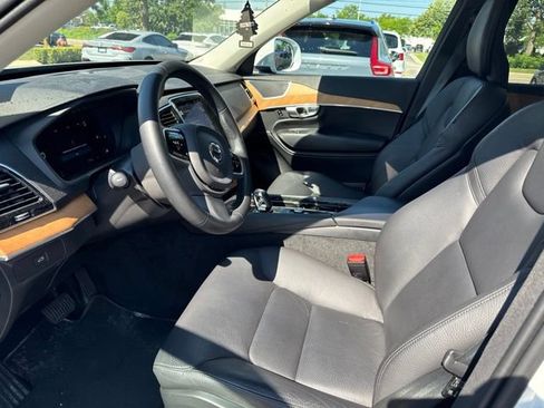 Used 2024 Volvo XC90 B6 Plus w/ Protection Package Premier AWD/4WD image 9