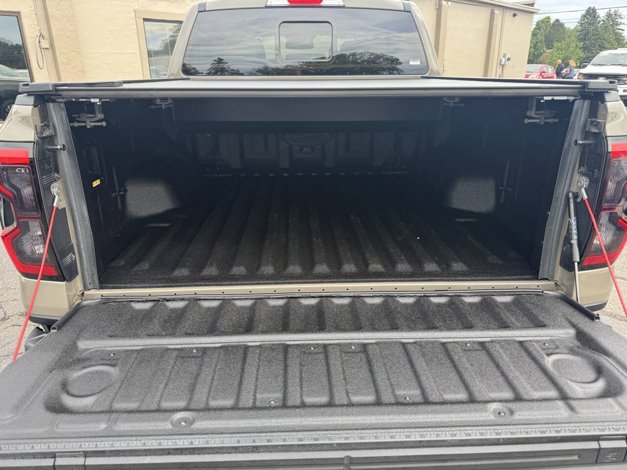 Used 2025 Ford Ranger Lariat w/ Advanced Towing Package AWD/4WD image 16