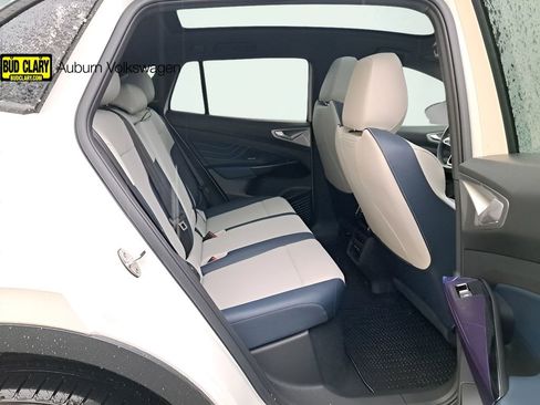 New 2025 Volkswagen ID.4 Pro S Plus AWD/4WD image 16