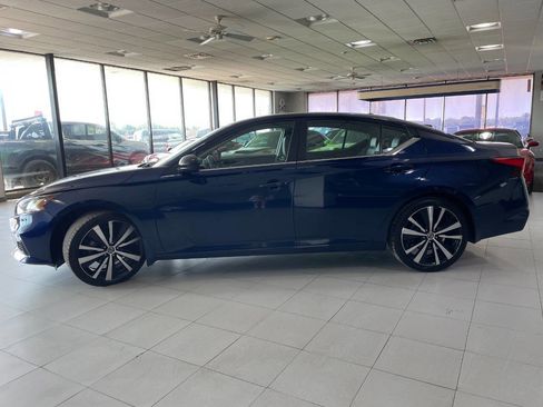Used 2022 Nissan Altima 2.5 SR image 4
