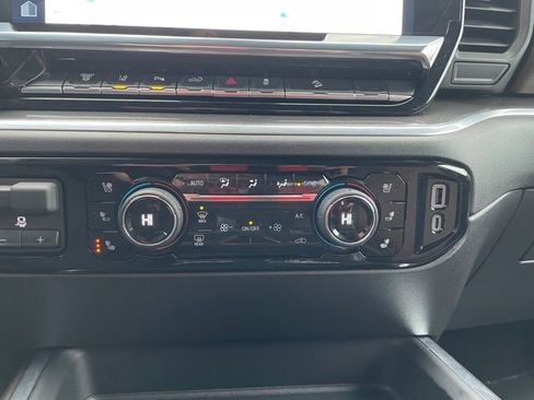 Used 2025 Chevrolet Silverado 2500 High Country w/ High Country Premium Package image 6