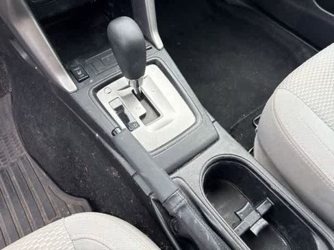 Used 2015 Subaru Forester 2.5i Premium AWD/4WD image 18