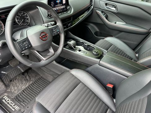 Used 2026 Nissan Rogue SV AWD/4WD image 10