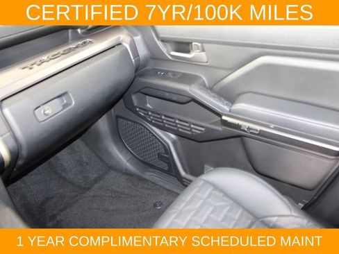 Used 2024 Toyota Tacoma TRD Off-Road w/ TRD Off Road Premium Package AWD/4WD image 16