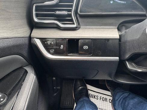 Used 2024 Kia Sportage X-Line w/ X-Line Premium Package image 11