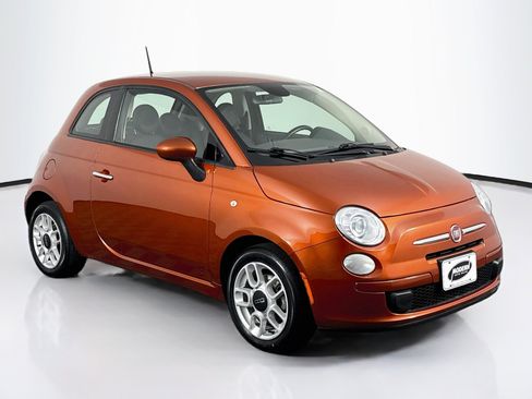Used 2015 FIAT 500 Pop FWD image 2