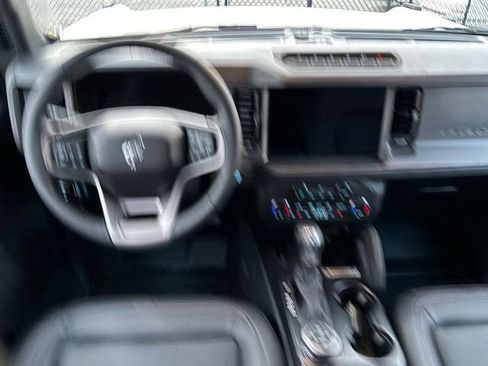 New 2025 Ford Bronco Badlands w/ Sasquatch Package image 17