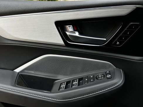 Used 2025 Acura MDX w/ Technology Package image 24