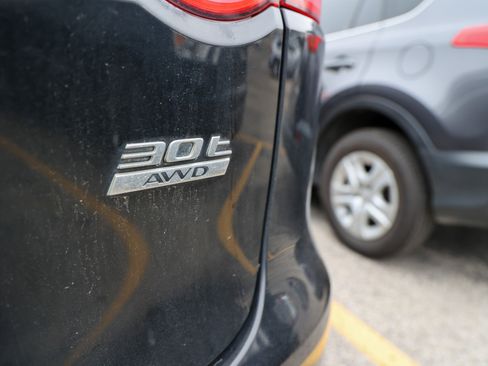 Used 2019 Jaguar F-PACE Prestige AWD/4WD image 12