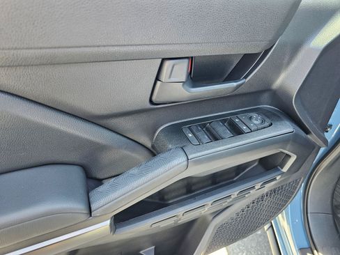 Used 2025 Toyota 4Runner SR5 AWD/4WD image 20