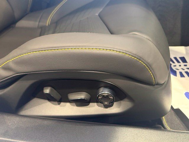 Used 2025 Chevrolet Corvette E-Ray AWD/4WD image 36