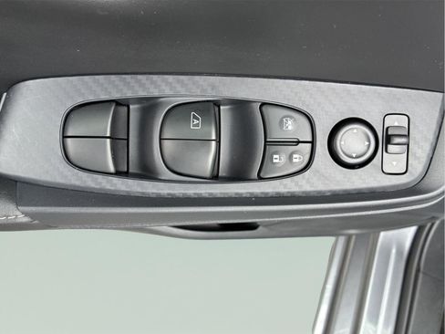Used 2024 Nissan Sentra S FWD image 15