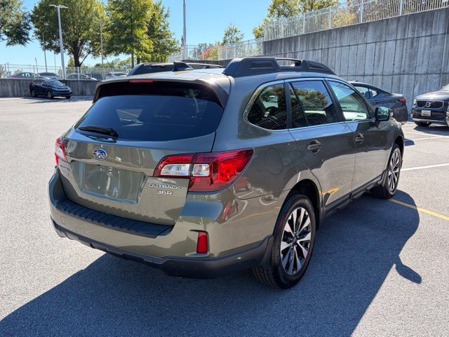 Used 2016 Subaru Outback 3.6R Limited AWD/4WD image 6