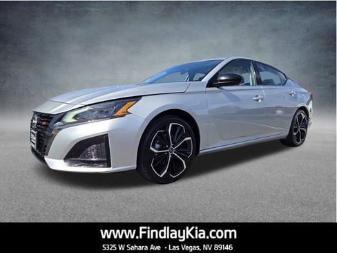 Used 2023 Nissan Altima 2.5 SR FWD image 1