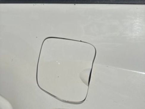 Used 2017 Toyota Tacoma SR5 AWD/4WD image 8
