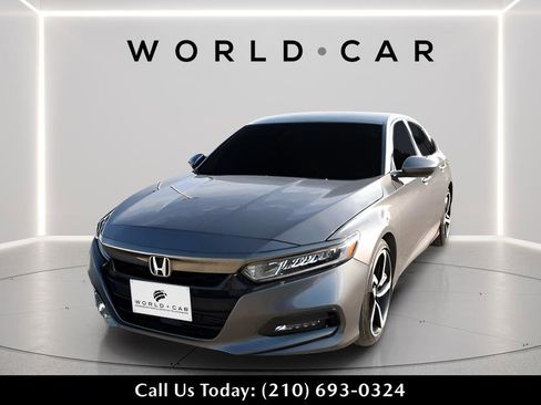 Used 2018 Honda Accord Sport image 3