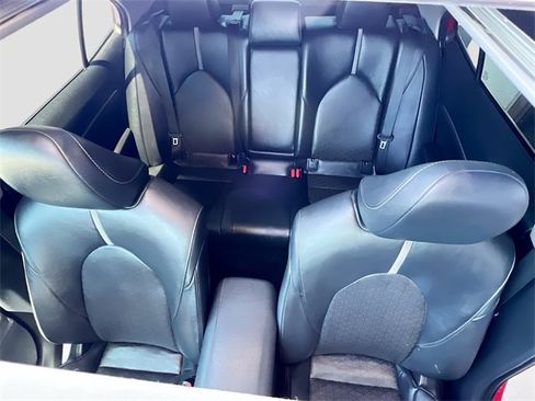 Used 2019 Toyota Camry XSE image 21