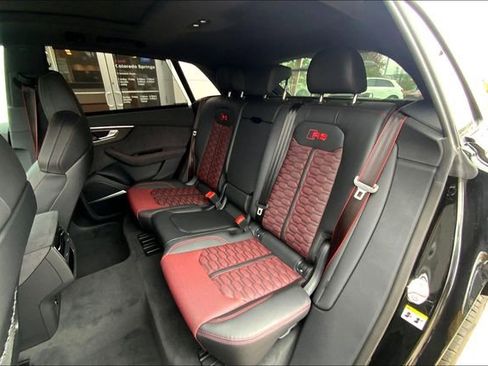 New 2026 Audi RS Q8 performance image 9