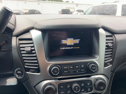 Used 2018 Chevrolet Suburban LT w/ Texas Edition Package RWD image 7