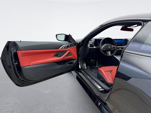 Used 2024 BMW M4 xDrive Competition image 9