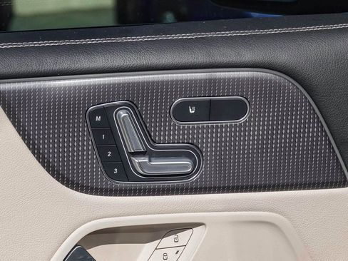 Certified 2023 Mercedes-Benz GLB 250 4MATIC image 21