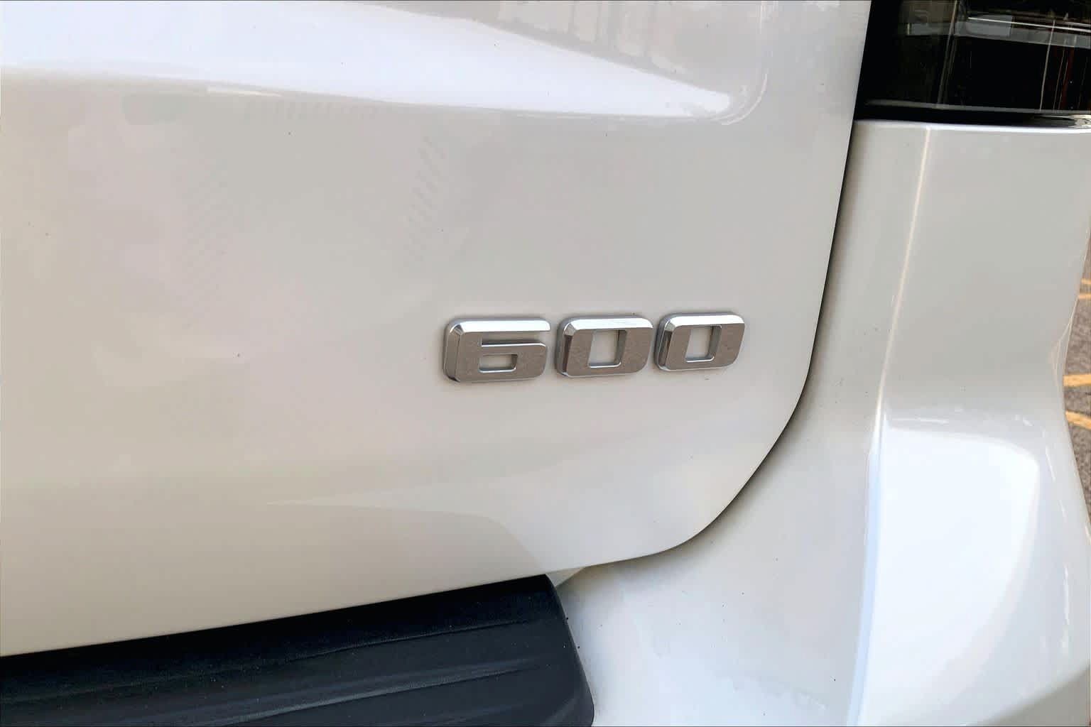 Used 2021 Cadillac Escalade ESV Premium Luxury AWD/4WD image 10