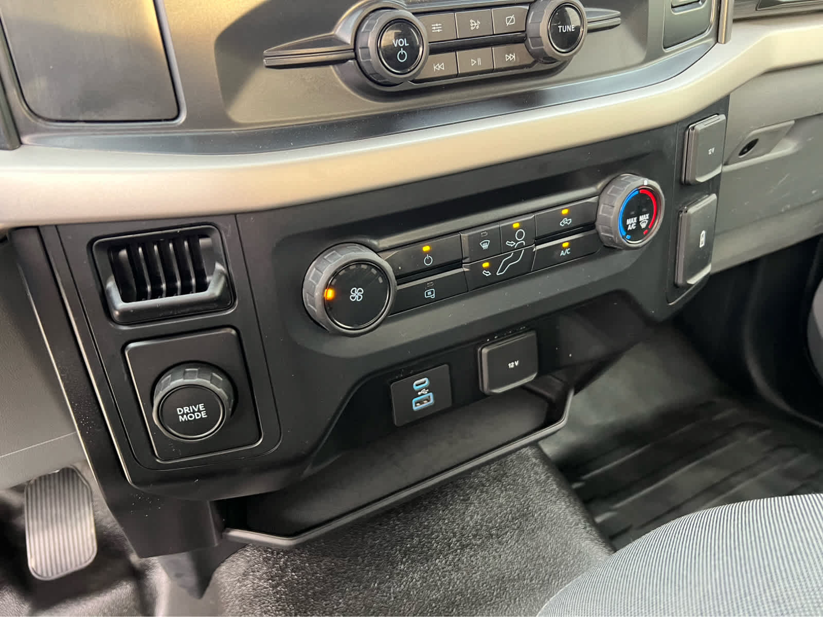 Certified 2021 Ford F150 XL w/ Equipment Group 101A High RWD image 30