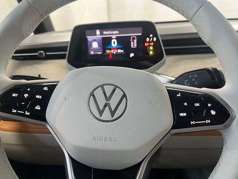 New 2025 Volkswagen ID. Buzz 1st Edition image 18