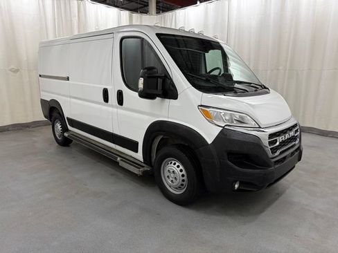 Used 2025 RAM ProMaster 2500 w/ U-Haul Equipment Group FWD image 1