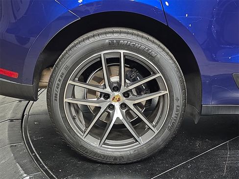 Used 2024 Porsche Macan image 29