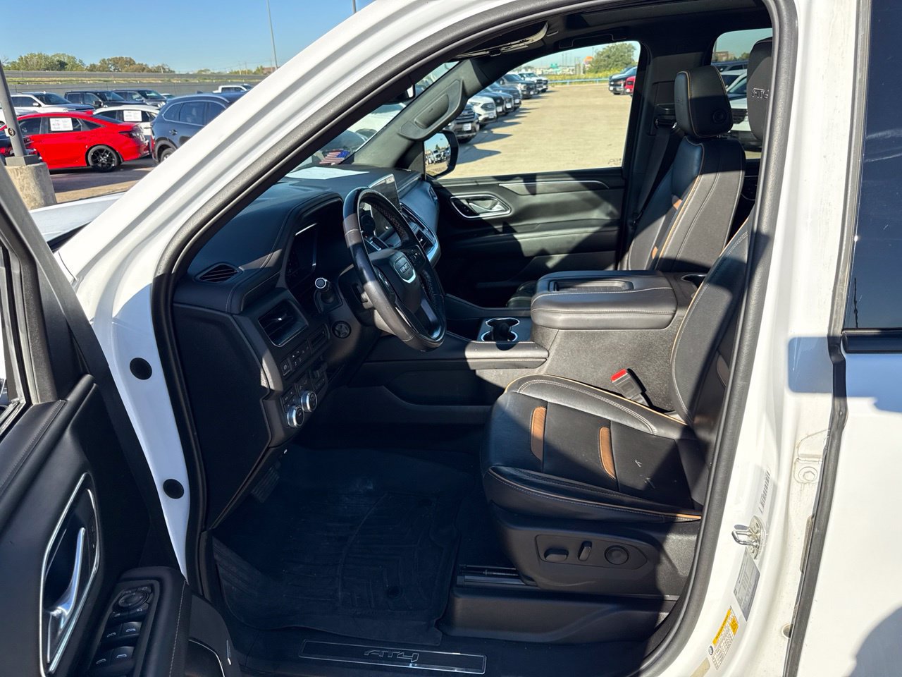 Used 2022 GMC Yukon XL AT4 w/ Max Trailering Package AWD/4WD image 19
