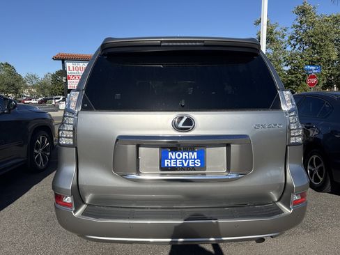 Used 2023 Lexus GX 460 Premium w/ Premium Package AWD/4WD image 5