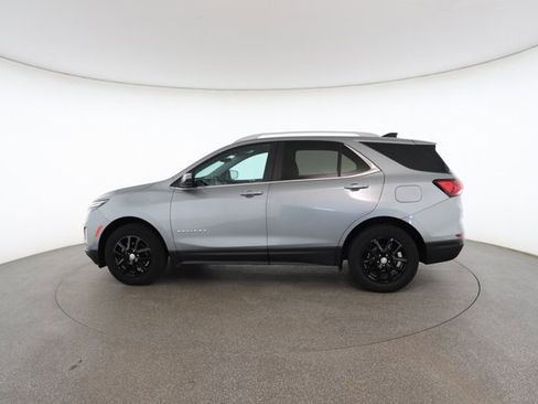 Used 2023 Chevrolet Equinox LT w/ Driver Convenience Package image 7