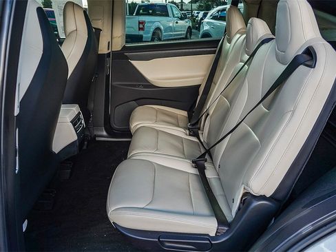 Used 2017 Tesla Model X 75D image 21
