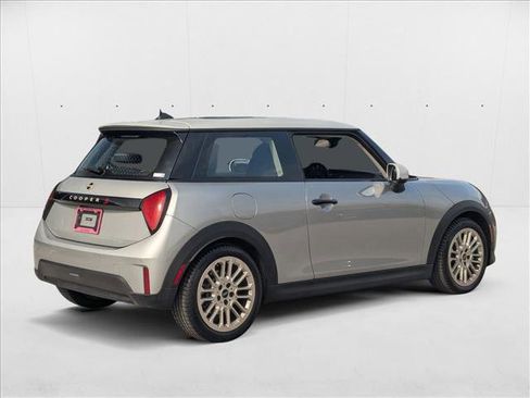 Certified 2025 MINI Cooper S image 5