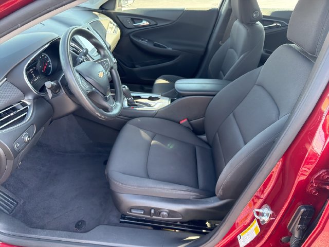 Used 2018 Chevrolet Malibu LT FWD image 10